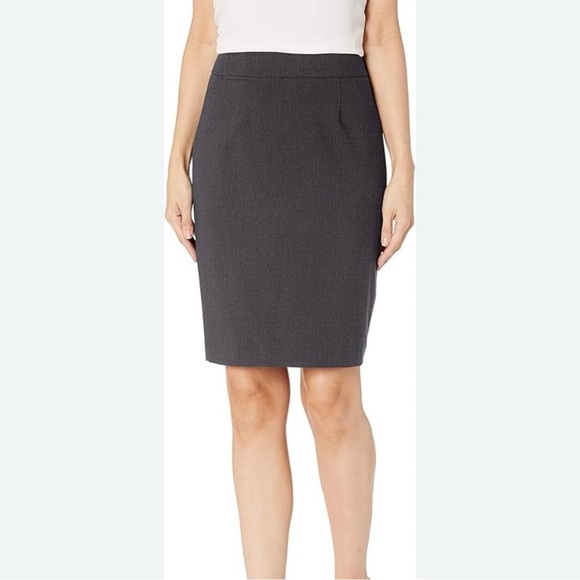 Ann Klein women’s size 12 the executive collection skirt with back zip , black - Picture 10 of 10